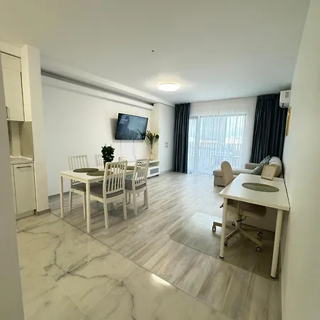 Ava Towers Accommodation 1-2 Bdm By Gap With Parking Suceava Exterior photo
