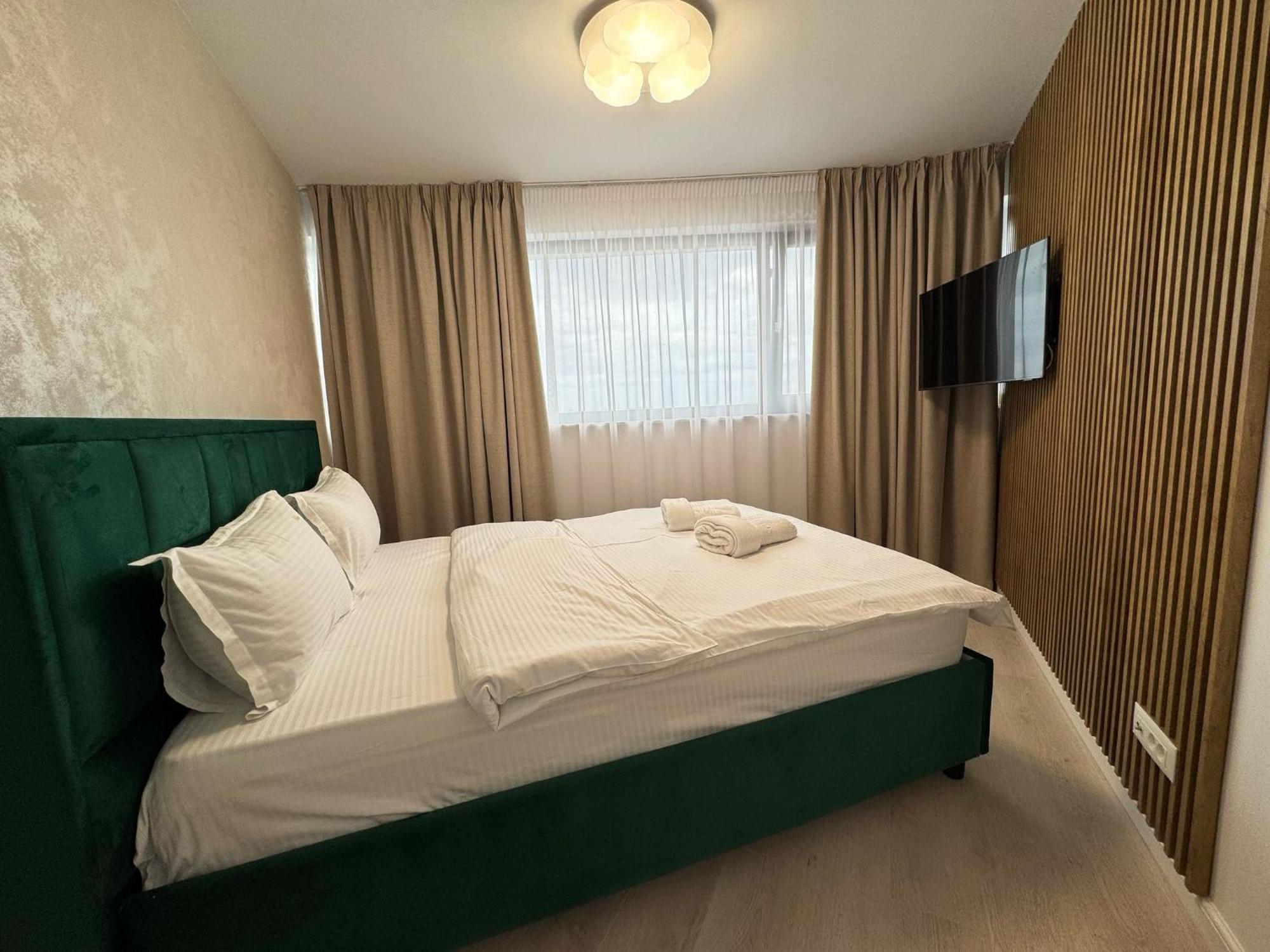 Apartment Ava Towers 1-2 Bdm By Gap With Parking Suceava