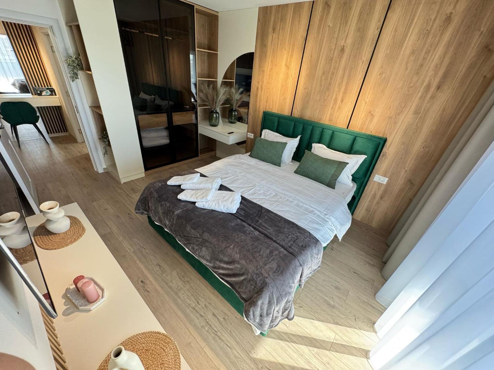 Apartment Ava Towers 1-2 Bdm By Gap With Parking Suceava